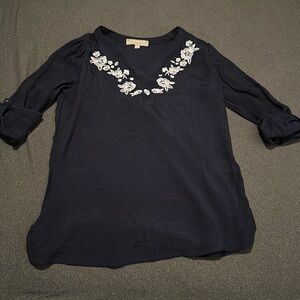 LIKE NEW Navy Vintage Rose Top Size Small
